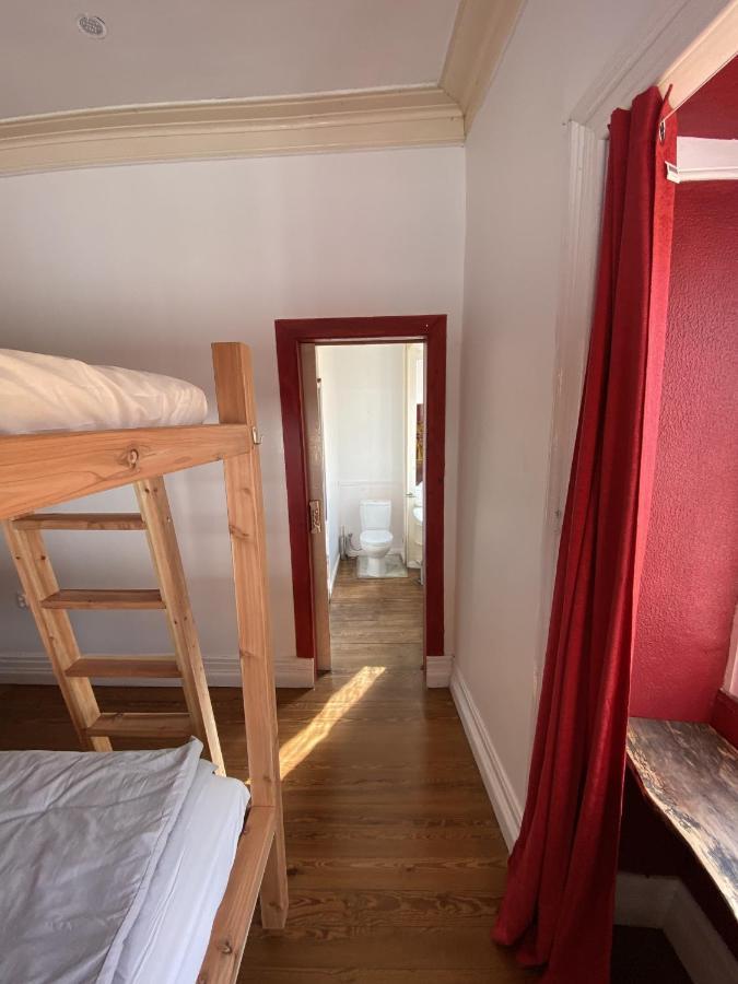 The Pink House Hostel Faja Grande Luaran gambar